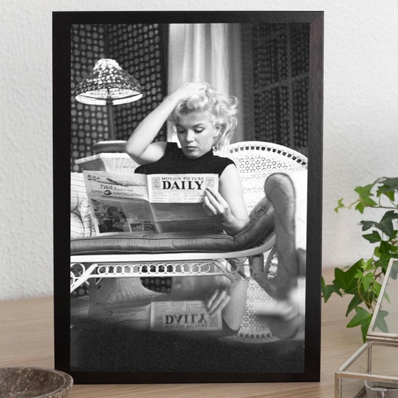 Marilyn Monroe Reading Famous Wall Art Framed matted 11x14 - Picture 7 of 7